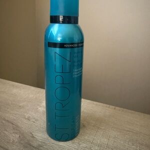 St. Tropez Advanced Self Tan Mousse in Blue